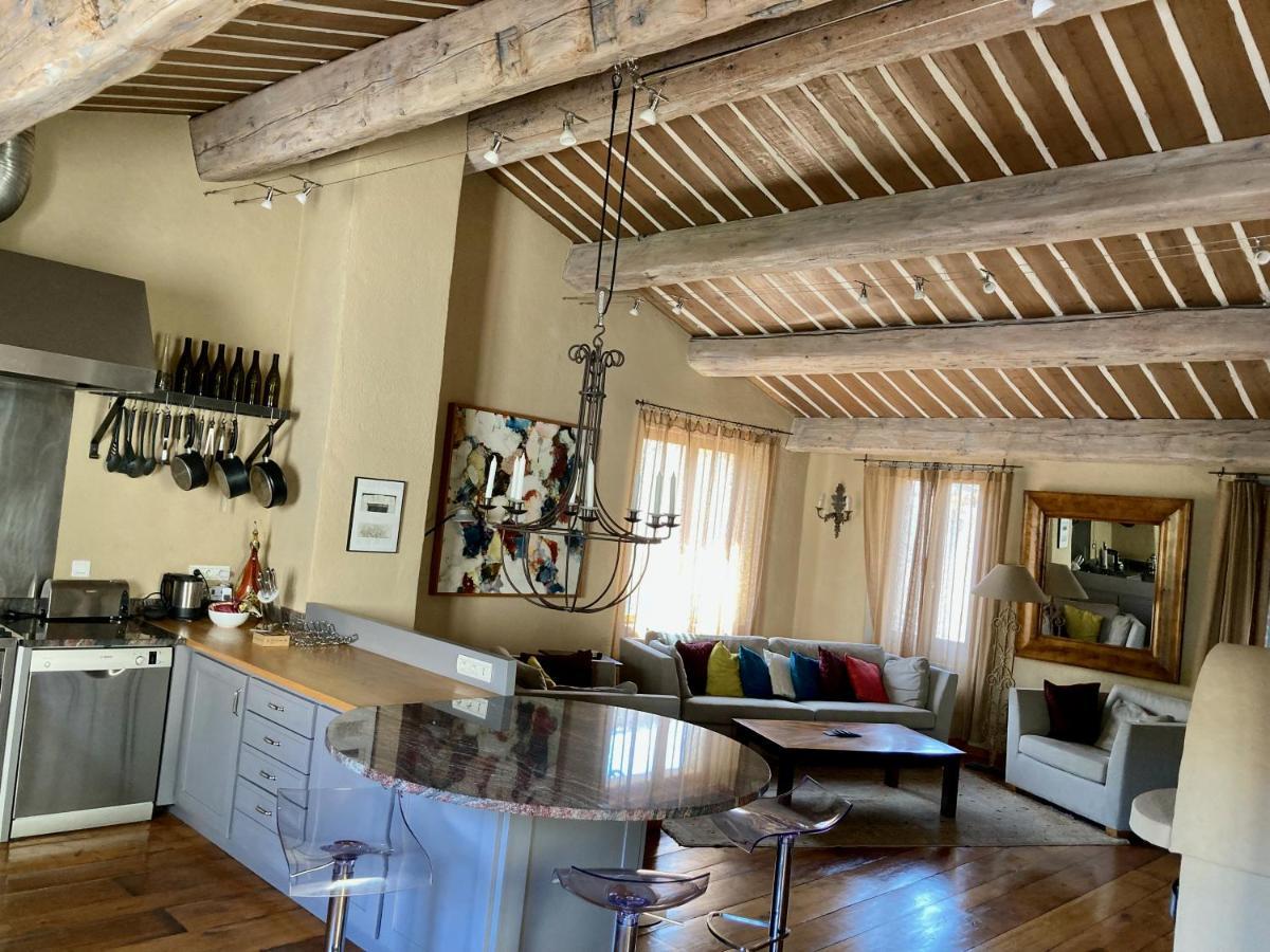 5 Star Rated Exclusive House In Village Villa