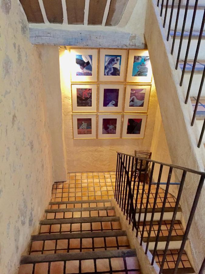 Villa 5 Star Rated Exclusive House In Village *